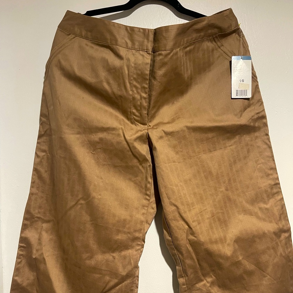 Brand new brown Hilliard & Hanson casual size 16